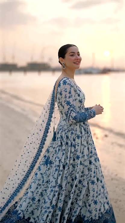 Faiza Saqlain — Hania Amir Viral Dress | White & Blue Lawn 3pc | Summer 2026